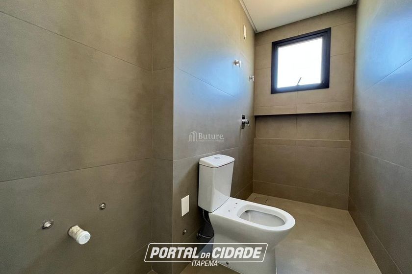 Apartamento &agrave; venda - 200m&sup2; - Meia Praia
