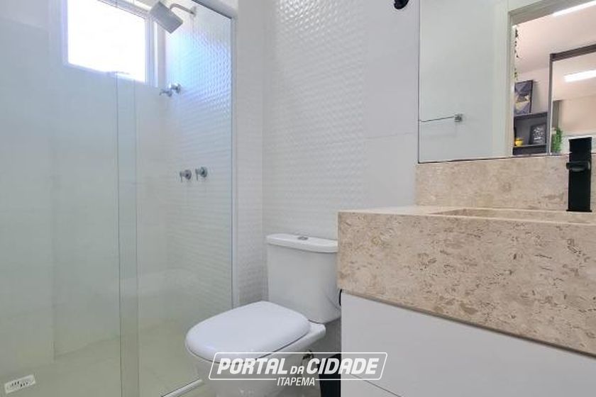 Apartamento para alugar - 125m&sup2; - Meia Praia