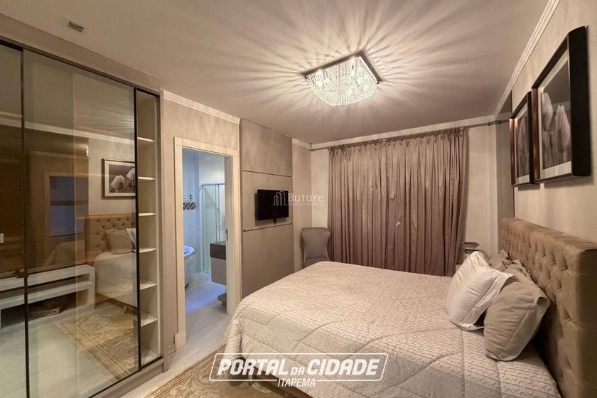 Apartamento &agrave; venda - 340m&sup2; - Meia Praia