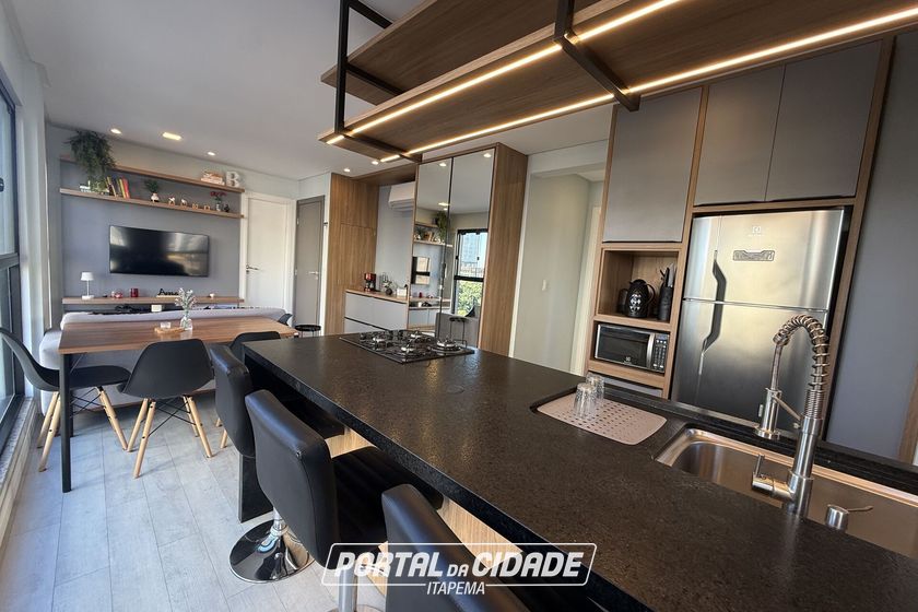 Apartamento &agrave; venda - 65m&sup2; - Meia Praia