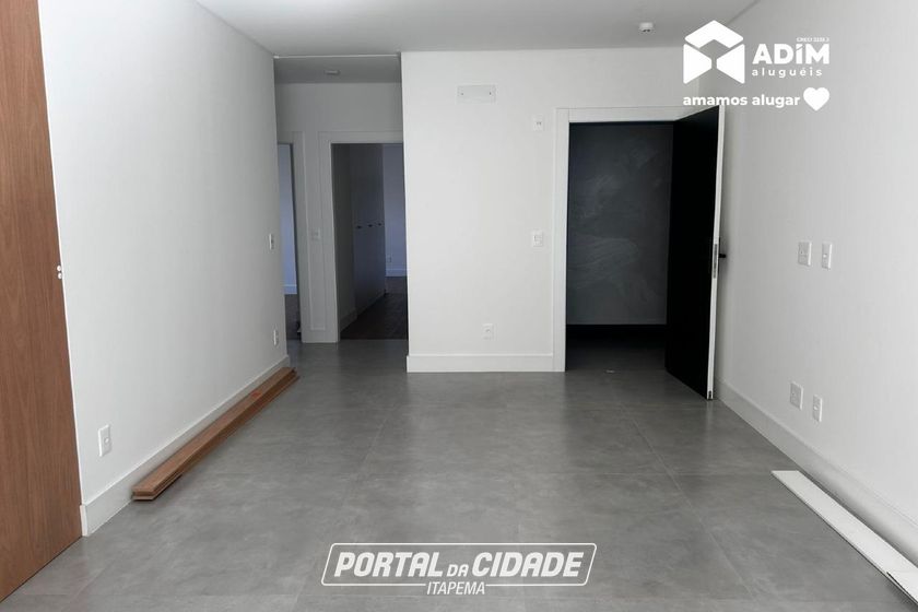 Apartamento para alugar - 125m&sup2; - Meia Praia