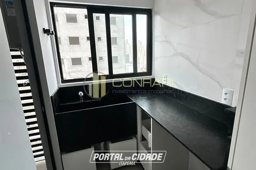 Apartamento para alugar - 118m&sup2; - meia praia