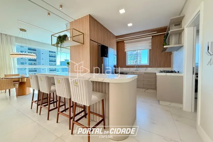 Apartamento &agrave; venda - 160m&sup2; - Meia Praia