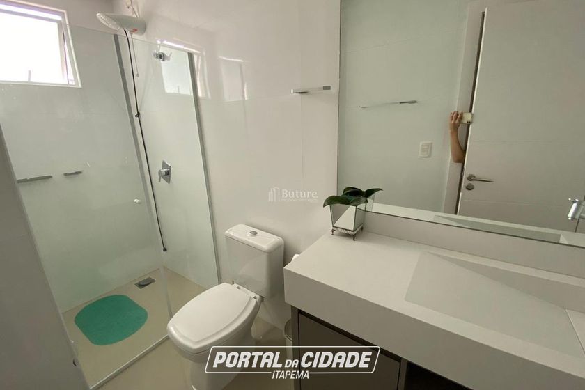 Apartamento &agrave; venda - 163m&sup2; - Meia Praia