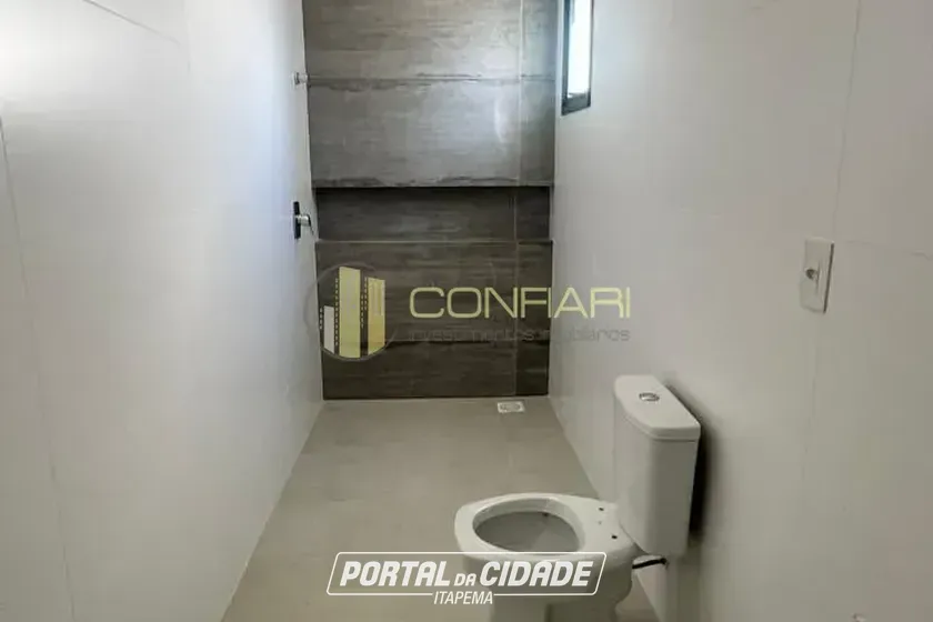 Apartamento &agrave; venda - 182m&sup2; - meia praia