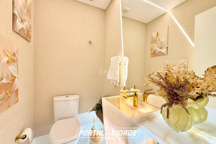 Apartamento &agrave; venda - 182m&sup2; - Meia Praia