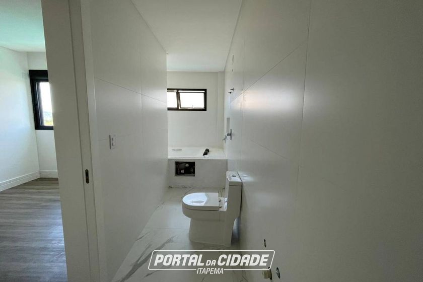 Apartamento &agrave; venda - Meia Praia