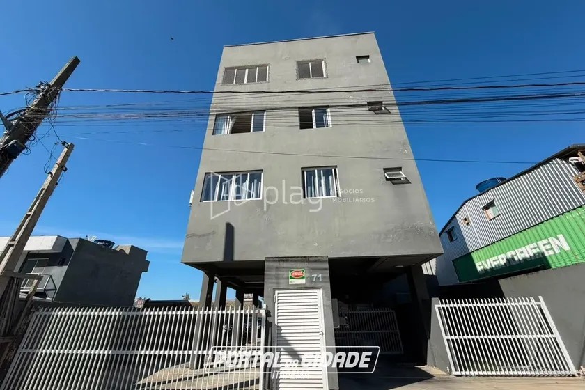 Apartamento &agrave; venda - 60m&sup2; - Morretes