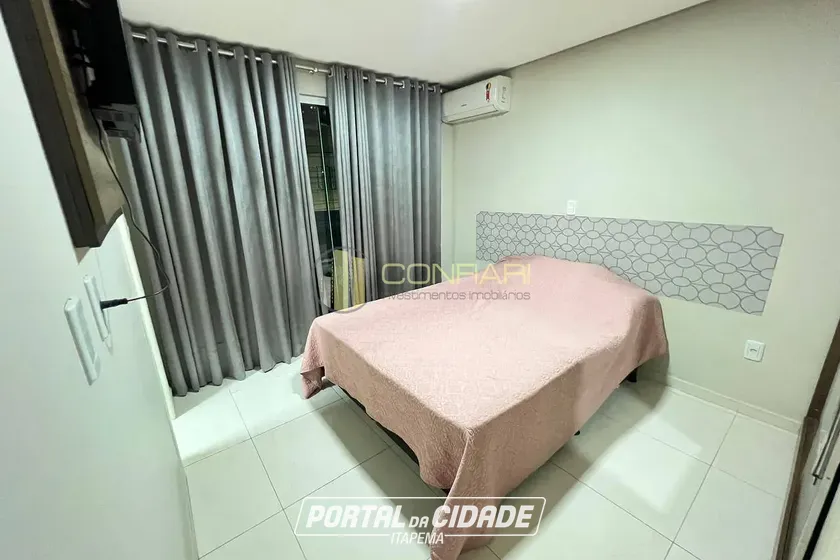 Sobrado &agrave; venda - 110m&sup2; - Meia Praia