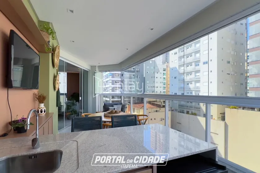 Apartamento &agrave; venda - 188m&sup2; - Meia Praia