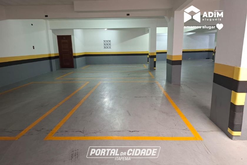 Apartamento para alugar - 140m&sup2; - Meia Praia