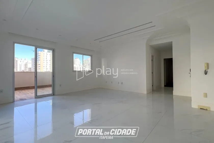 Apartamento &agrave; venda - 233m&sup2; - Meia Praia