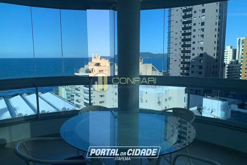 Apartamento &agrave; venda - 206m&sup2; - Meia Praia