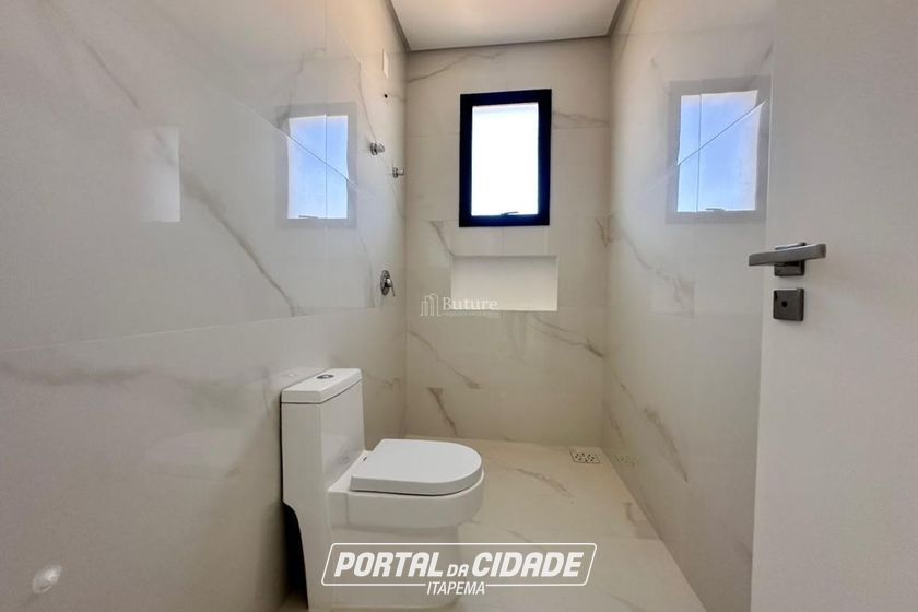 Apartamento &agrave; venda - 198m&sup2; - Meia Praia