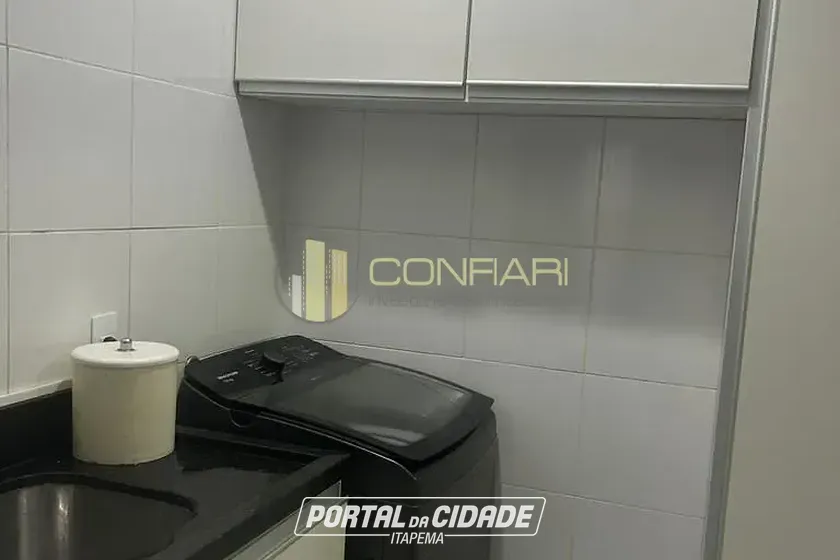 Apartamento &agrave; venda - 126m&sup2; - Meia Praia