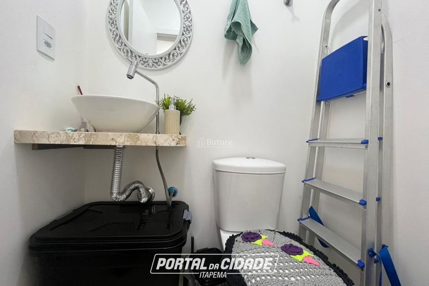 Apartamento &agrave; venda - 118m&sup2; - Meia Praia