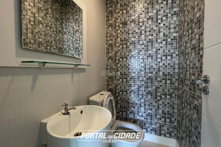 Apartamento &agrave; venda - 228m&sup2; - Meia Praia
