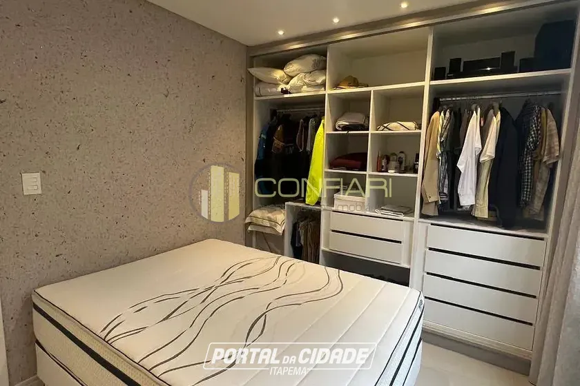 Apartamento para alugar - 107m&sup2; - meia praia