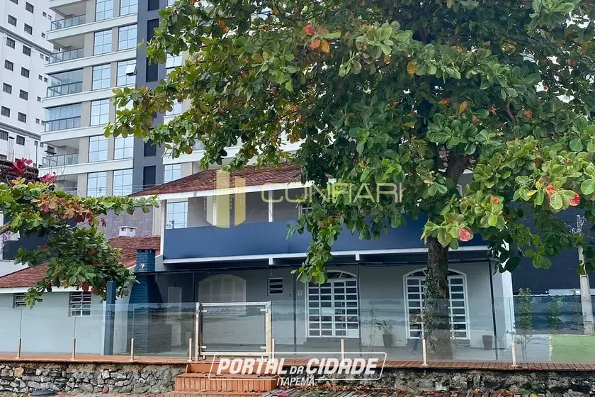 Casa para alugar - 222m&sup2; - pereque