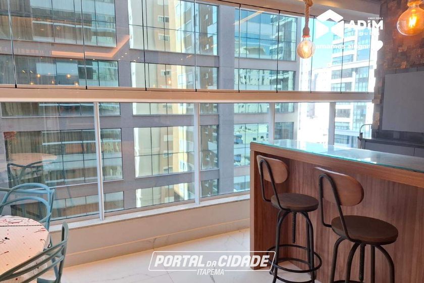 Apartamento para alugar - 132m&sup2; - Meia Praia