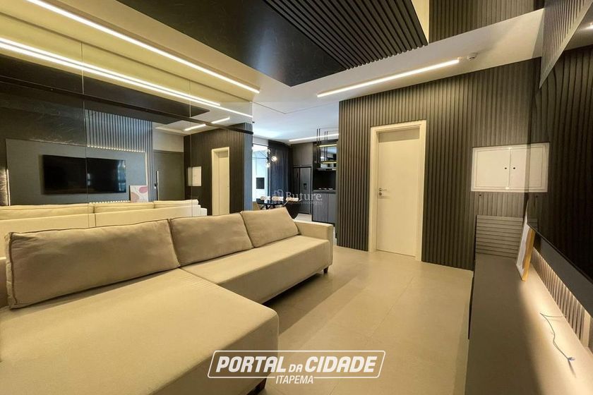 Apartamento &agrave; venda - 135m&sup2; - Meia Praia