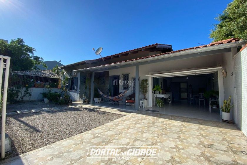Casa &agrave; venda - 100m&sup2; - 