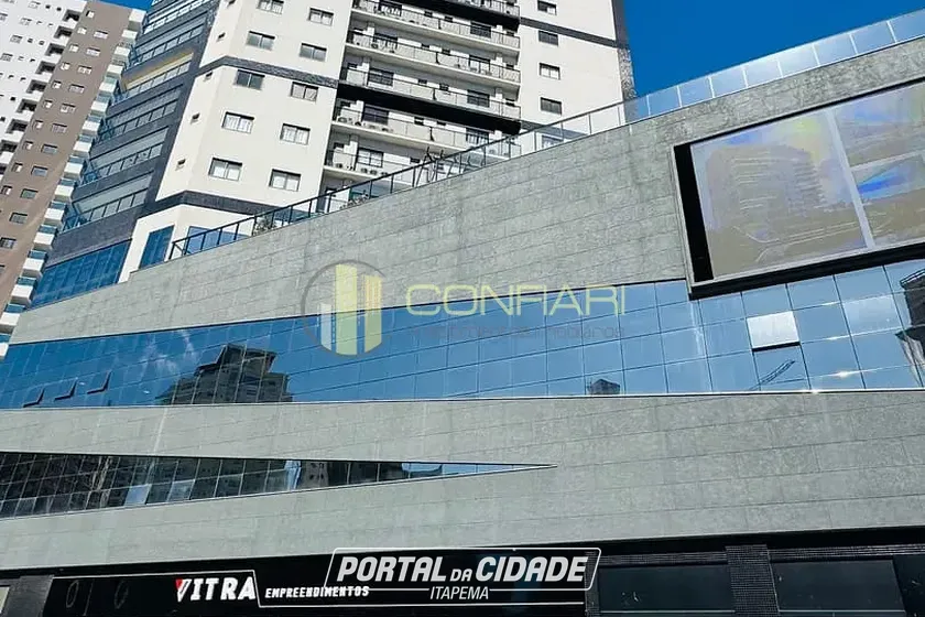 Apartamento &agrave; venda - 139m&sup2; - Meia Praia