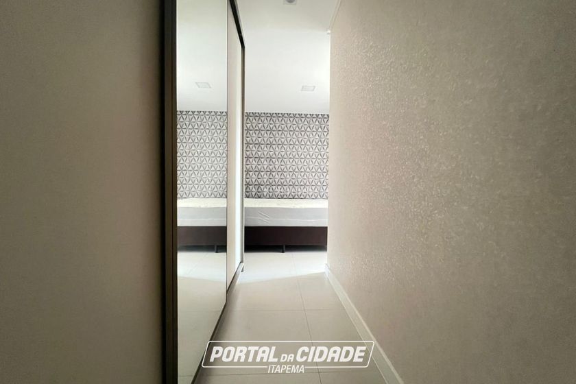 Apartamento &agrave; venda - 141m&sup2; - Meia Praia