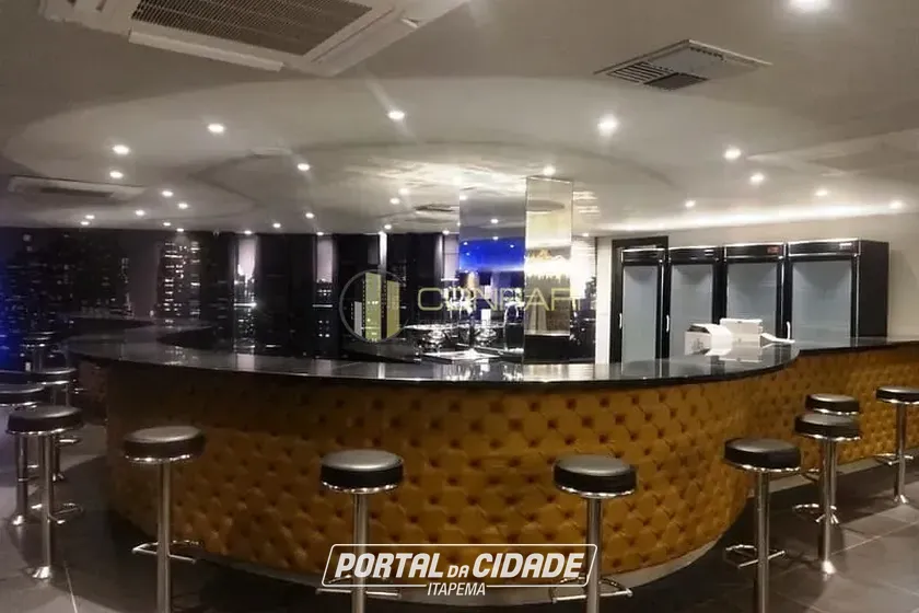 Apartamento &agrave; venda - 270m&sup2; - Meia Praia