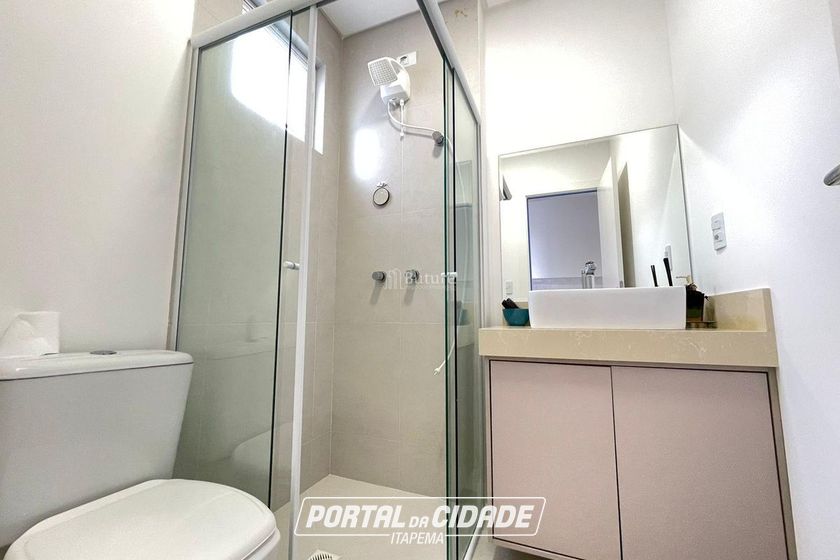Apartamento &agrave; venda - 141m&sup2; - Meia Praia