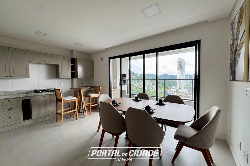 Apartamento &agrave; venda - 84m&sup2; - Praia Brava