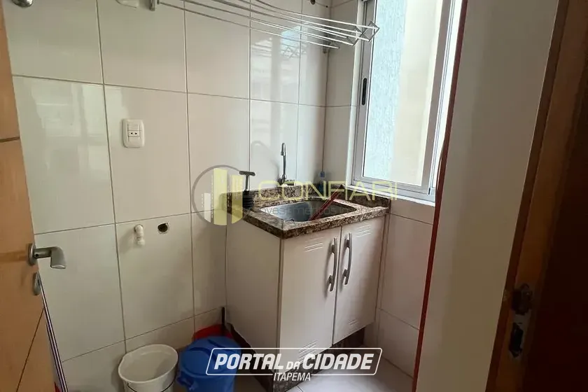 Apartamento para alugar - 106m&sup2; - MEIA PRAIA