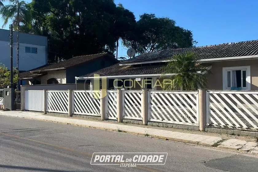 Casa &agrave; venda - 123m&sup2; - v&aacute;rzea