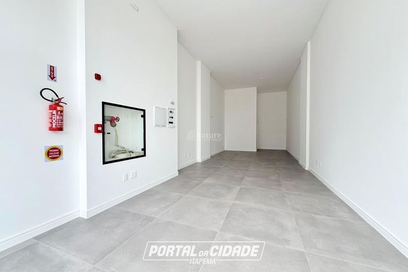 Sala Comercial &agrave; venda - 55m&sup2; - Meia Praia