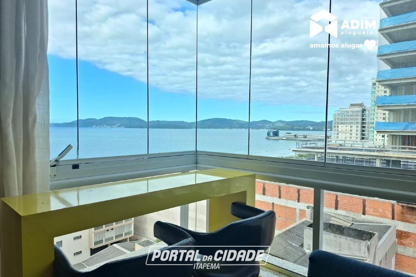 Apartamento para alugar - 128m&sup2; - Meia Praia