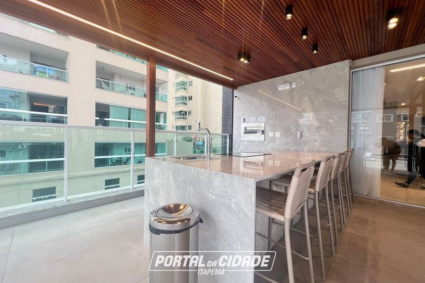 Apartamento &agrave; venda - 159m&sup2; - Meia Praia