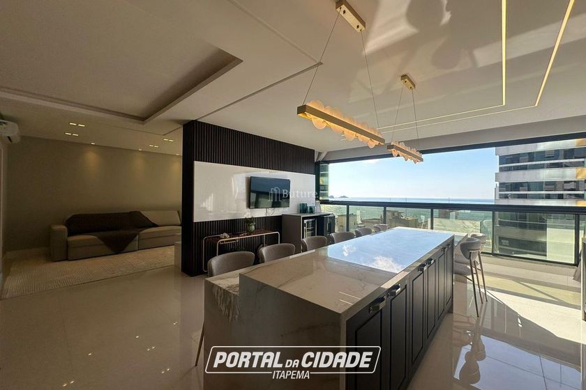 Apartamento &agrave; venda - 187m&sup2; - Meia Praia