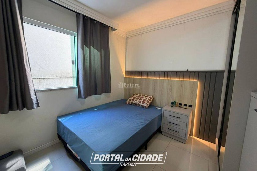 Apartamento &agrave; venda - 160m&sup2; - Meia Praia