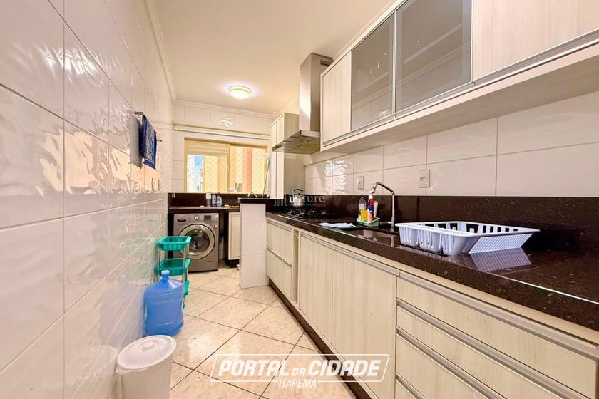 Apartamento &agrave; venda - 114m&sup2; - Meia Praia