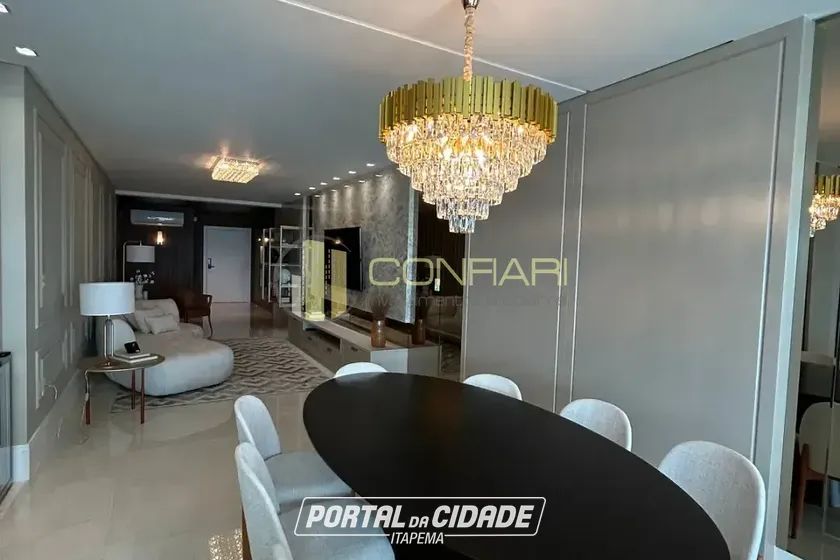 Apartamento &agrave; venda - 180m&sup2; - Meia Praia