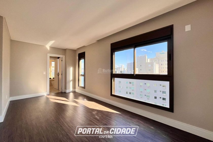 Apartamento &agrave; venda - 185m&sup2; - Centro
