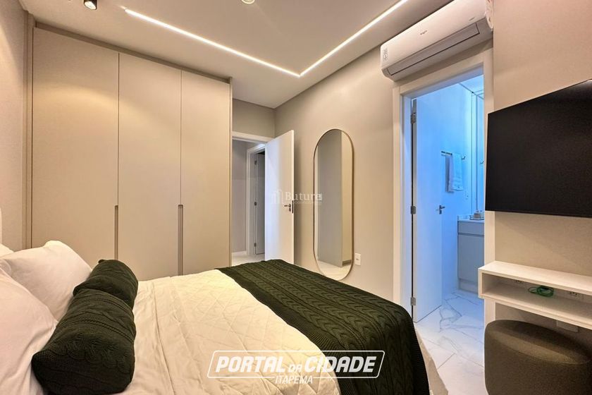 Apartamento &agrave; venda - 1382m&sup2; - Meia Praia