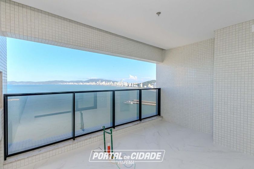 Apartamento &agrave; venda - 180m&sup2; - Centro