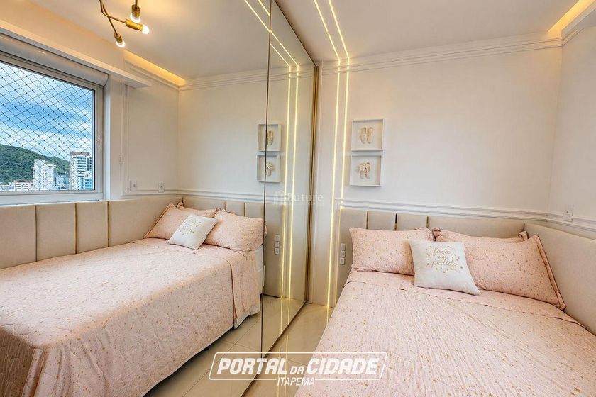 Apartamento &agrave; venda - 220m&sup2; - Centro
