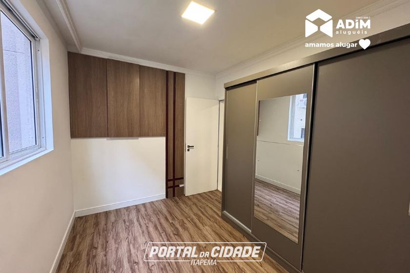 Apartamento para alugar - 119m&sup2; - Meia Praia