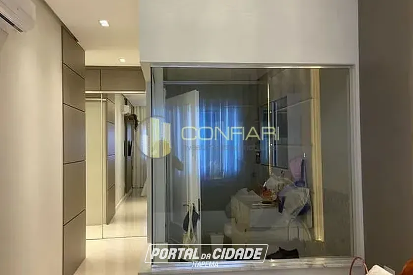 Apartamento &agrave; venda - 190m&sup2; - Meia Praia