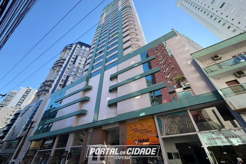 Apartamento &agrave; venda - 130m&sup2; - Centro