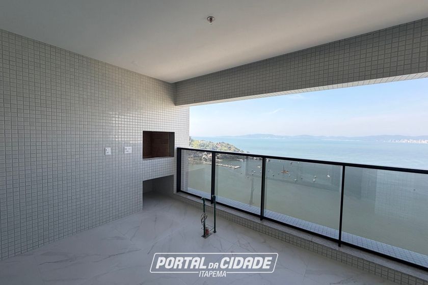 Apartamento &agrave; venda - 178m&sup2; - Centro