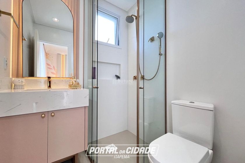 Apartamento &agrave; venda - 150m&sup2; - Meia Praia