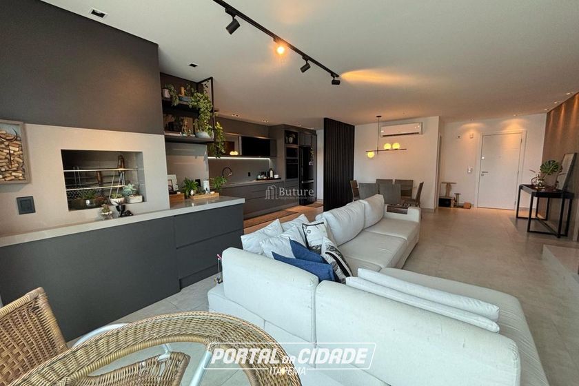 Apartamento &agrave; venda - 105m&sup2; - Centro